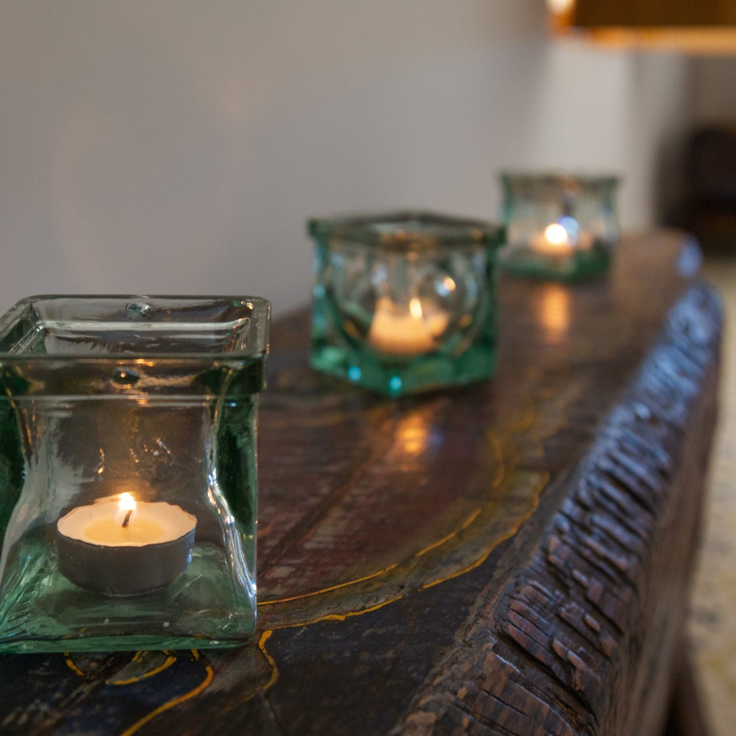 Caja de 10 velas tealight perfumadas aroma vainilla cream de la marca Lumar