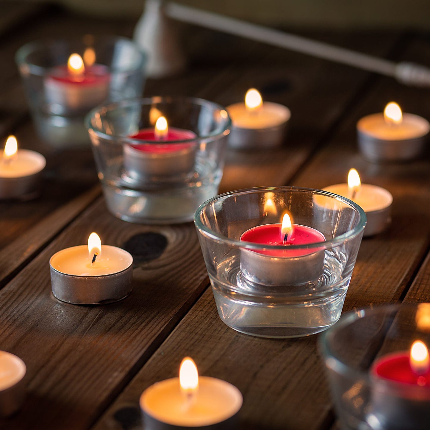 Caja de 10 velas tealight perfumadas aroma vainilla cream de la marca Lumar