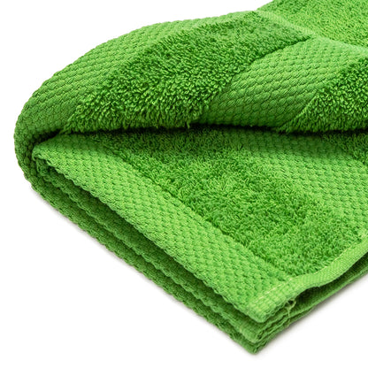 Green towel with hanger 100% cotton 500 gr/m2